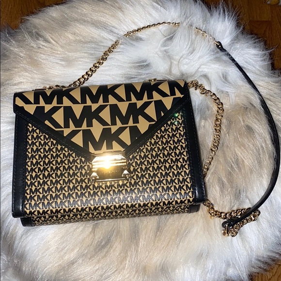 Michael Kors Handbags - Michael Kors Purse